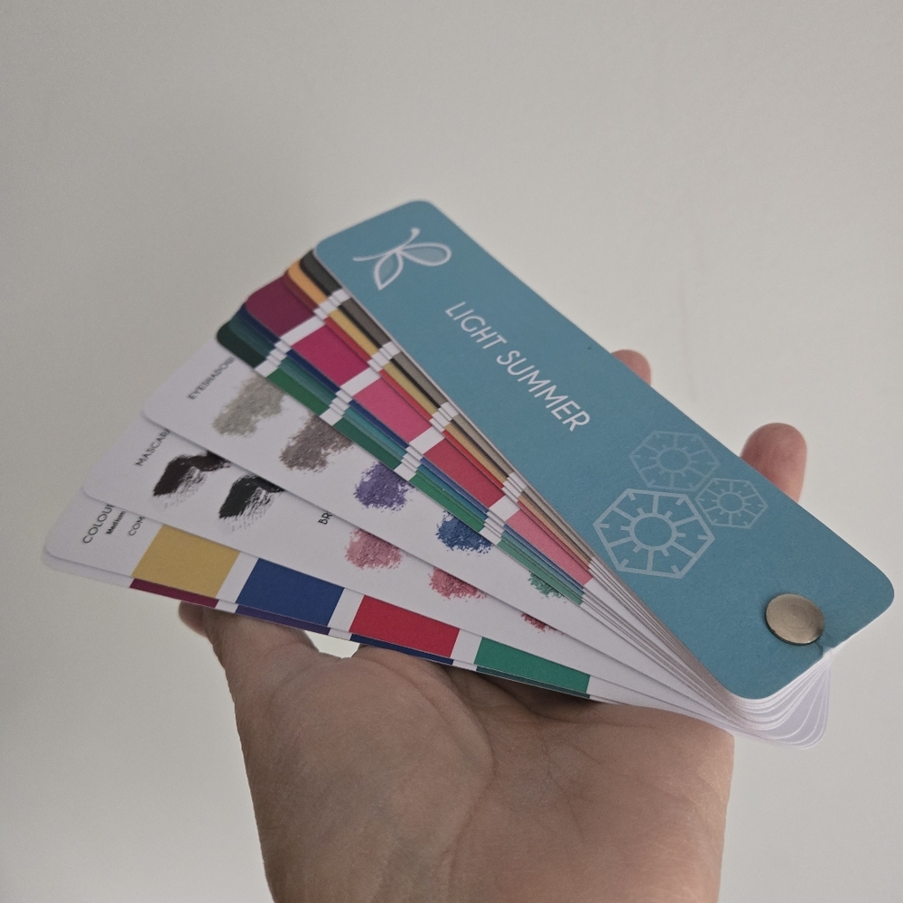 LIGHT SUMMER colorimetry Palette: Personnal Analysis Tool